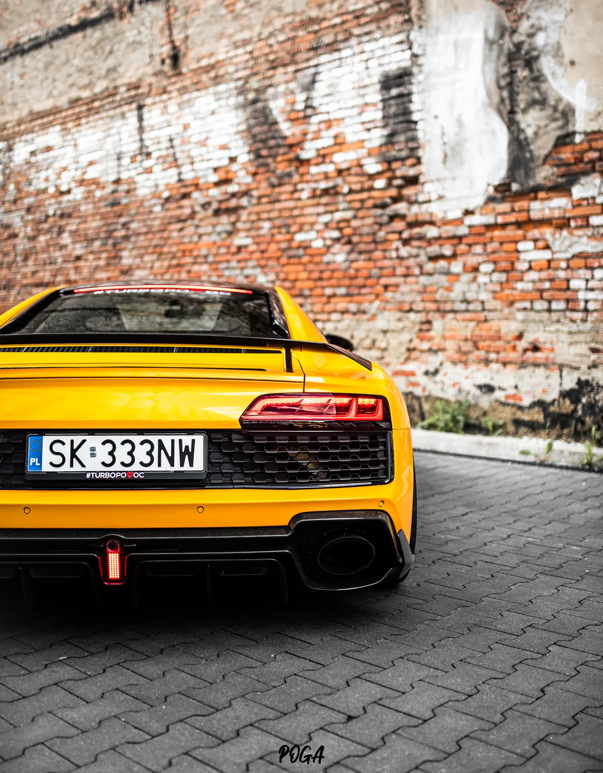 B3TOUR, Audi R8 — kadr 5 z 5